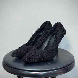 Black Jeffrey Campbell Sherpa Heels Size 6 EUC